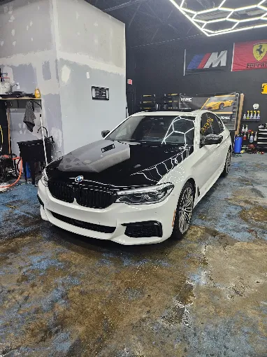 Professional Car Wrap Installation in Waterford Michigan
